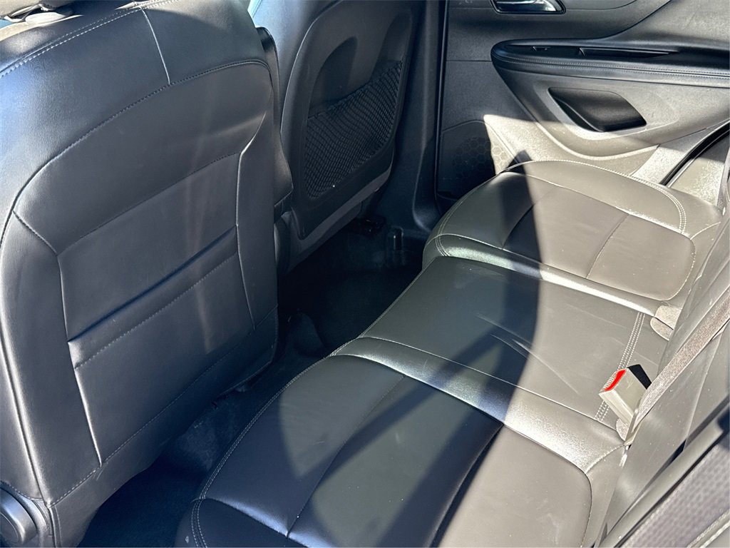 Used 2020 Buick Encore Essence image 10