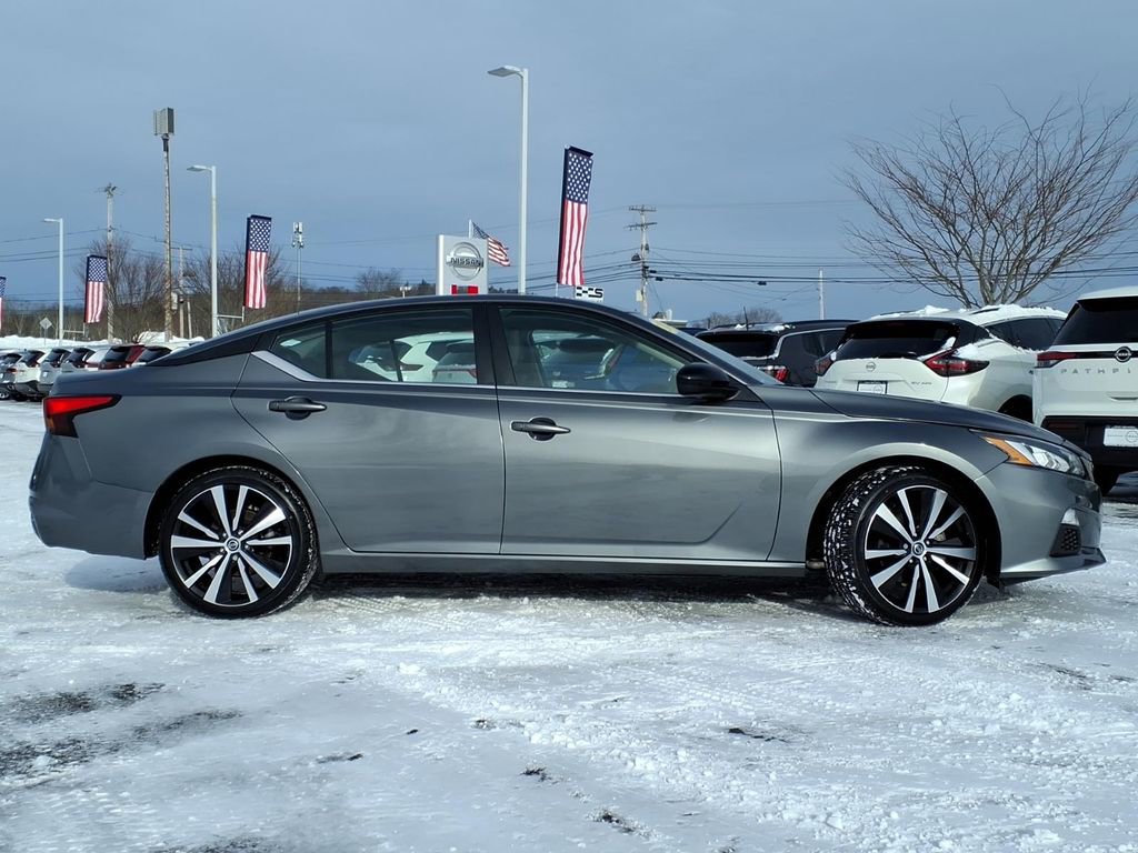 Certified 2022 Nissan Altima 2.5 SR image 2
