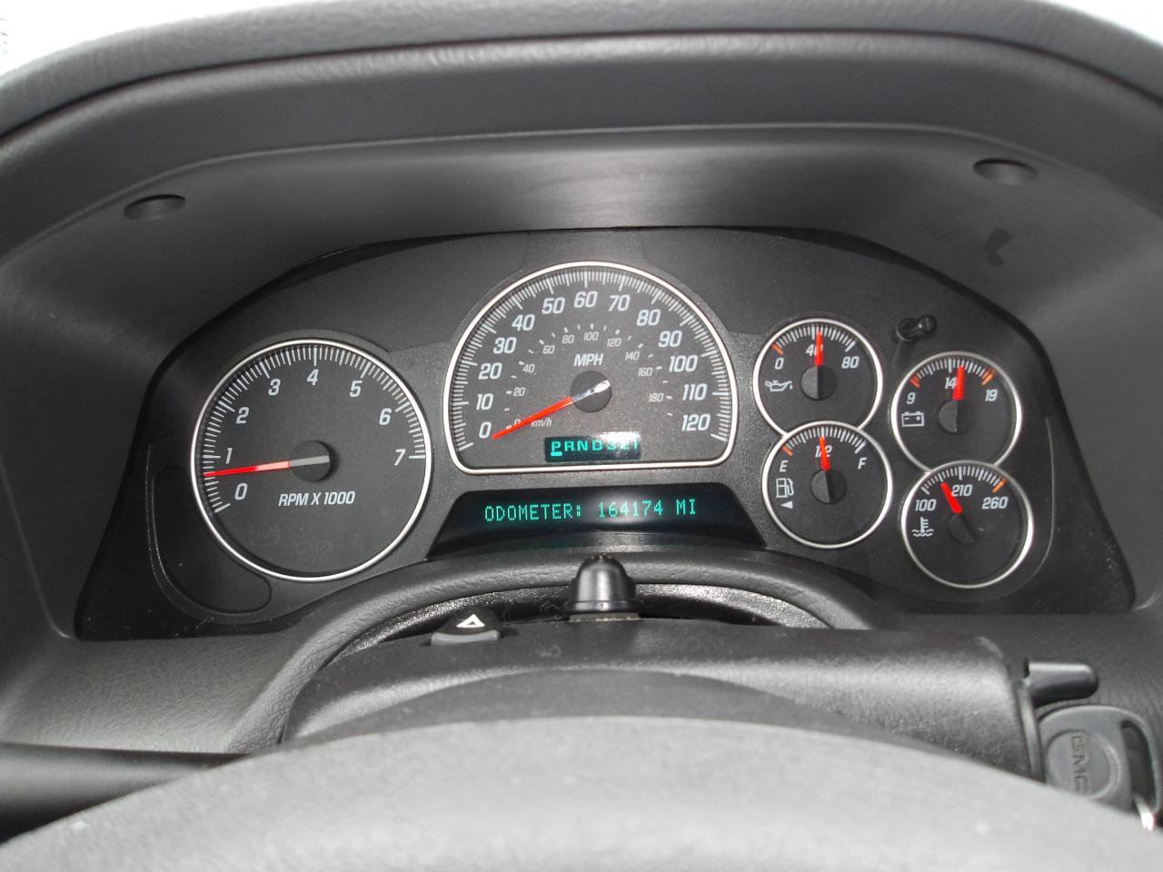 Used 2004 GMC Envoy SLT w/ Preferred Equipment Group image 18