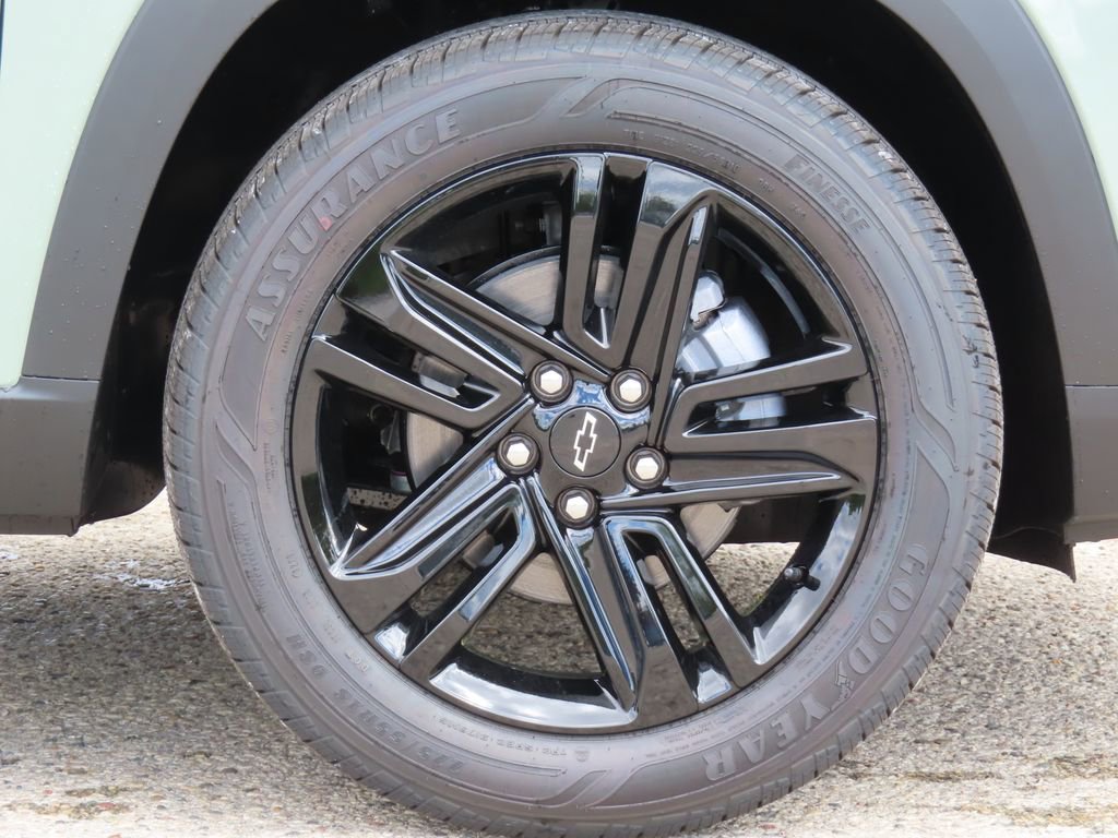 New 2026 Chevrolet Trax ACTIV w/ Driver Confidence Package FWD image 15