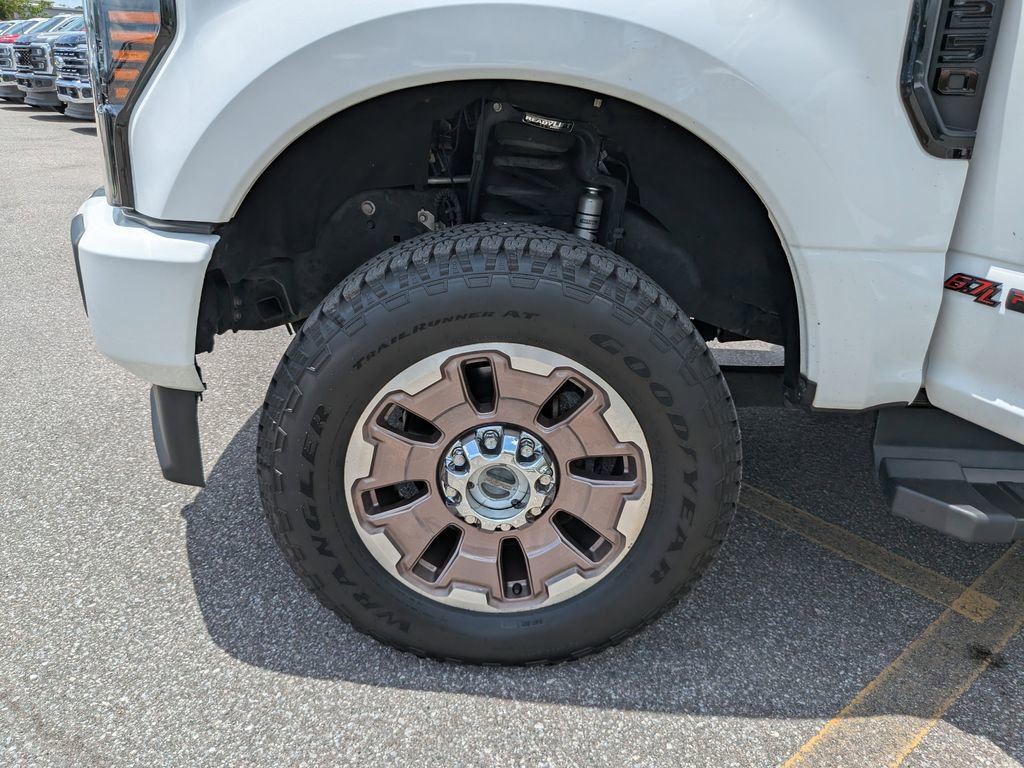 Used 2021 Ford F250 Lariat w/ Lariat Ultimate Package AWD/4WD image 37