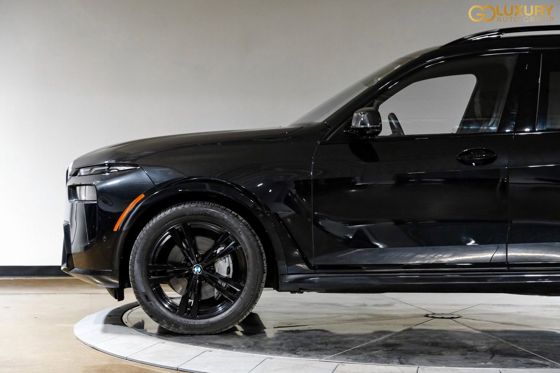 Used 2024 BMW X7 xDrive40i w/ M Sport Package image 15