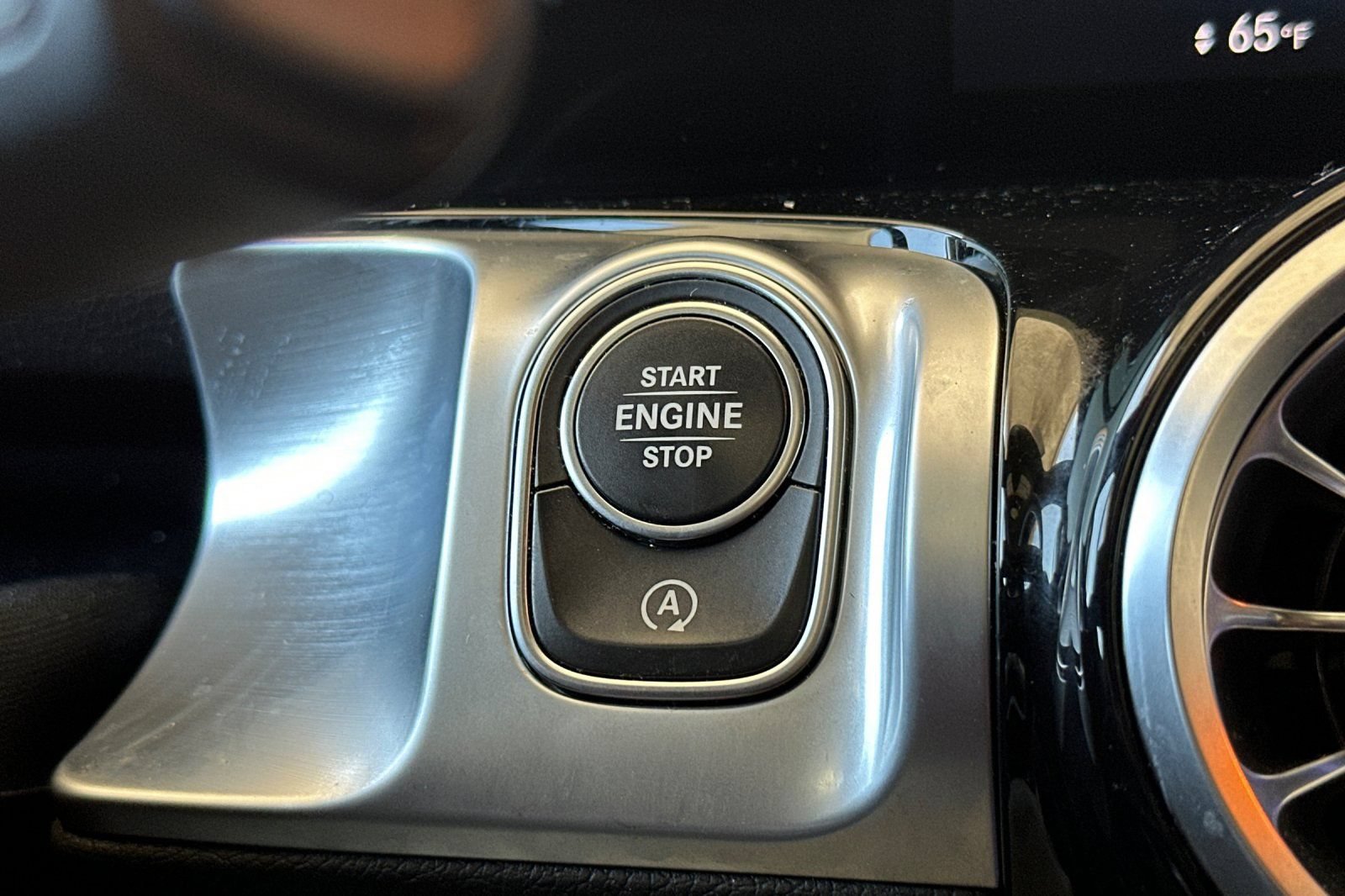 Certified 2022 Mercedes-Benz GLB 250 4MATIC image 27