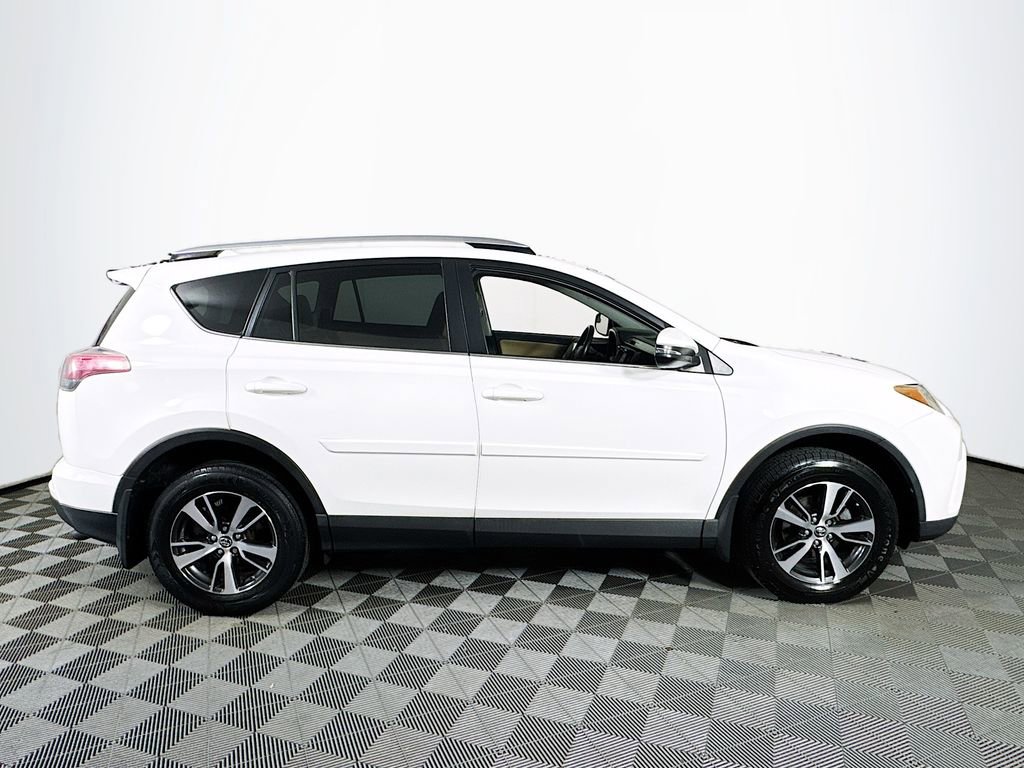 Used 2016 Toyota RAV4 XLE w/ Protection Package image 8