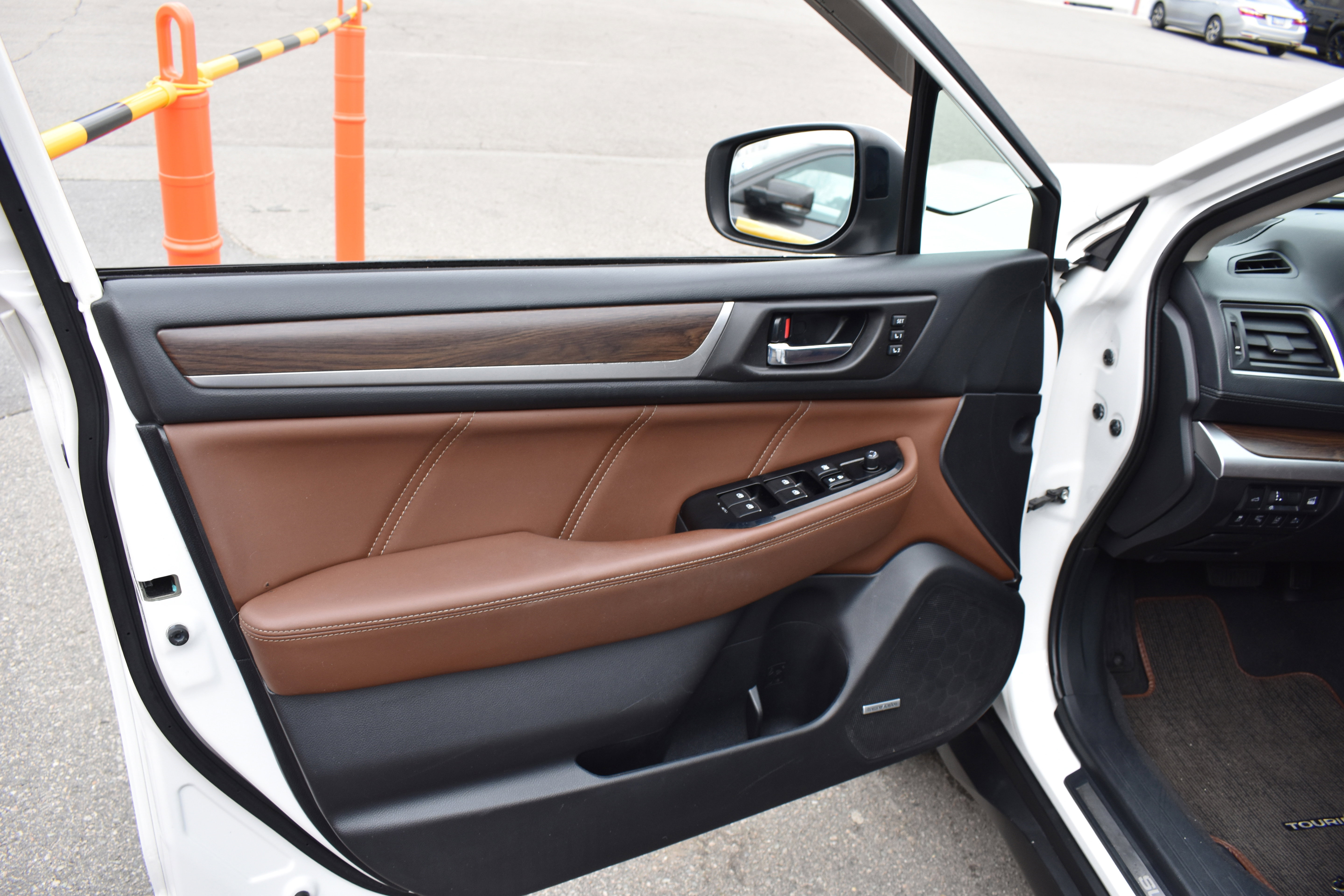 Used 2018 Subaru Outback 2.5i Touring w/ Popular Package #3 image 24