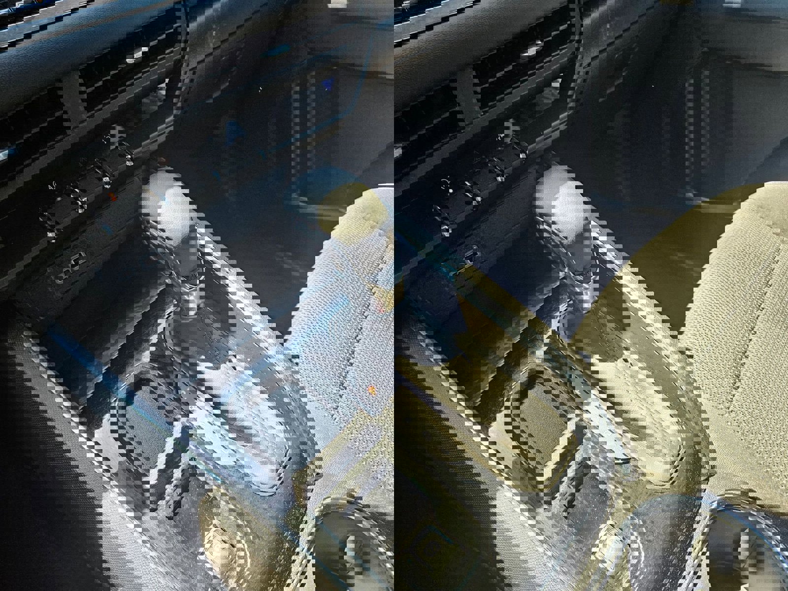 Used 2024 GMC Canyon Elevation image 19