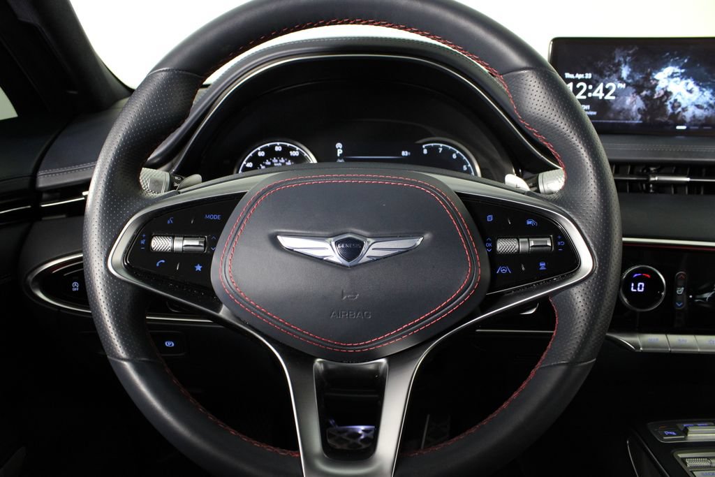 Used 2022 Genesis GV70 3.5T Sport w/ Sport Advanced Package AWD/4WD image 25