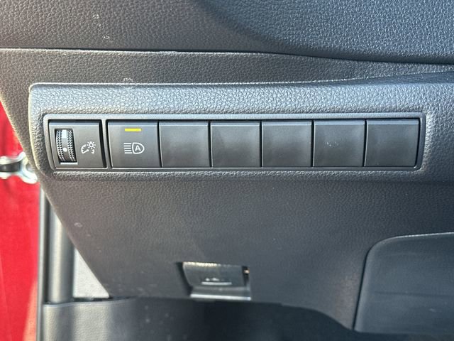 Certified 2025 Toyota Corolla SE image 22