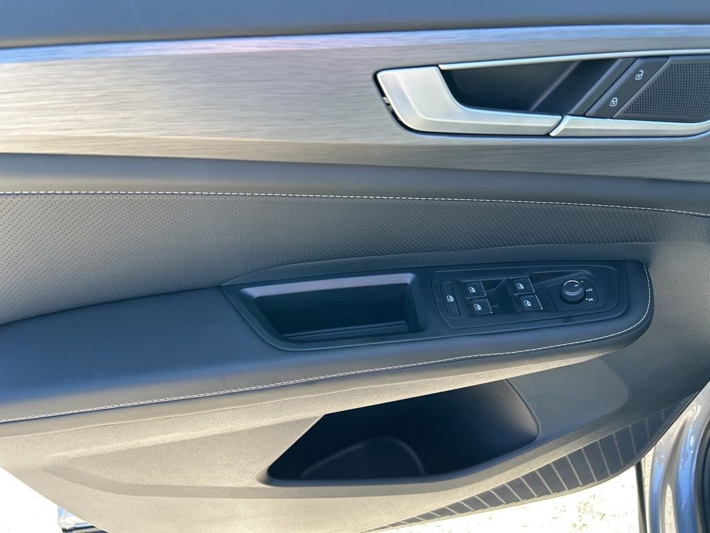 New 2026 Volkswagen Atlas Cross Sport SE image 11