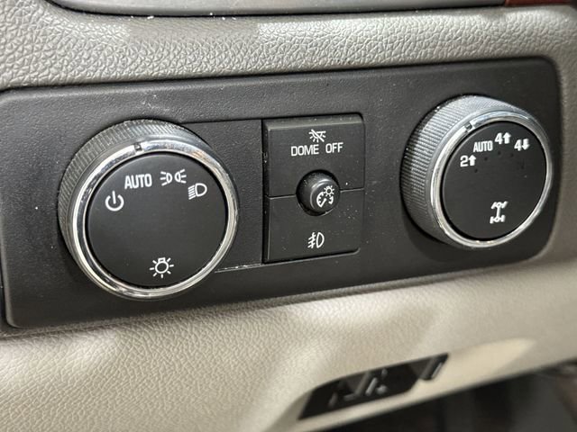 Used 2011 Chevrolet Suburban LTZ image 32