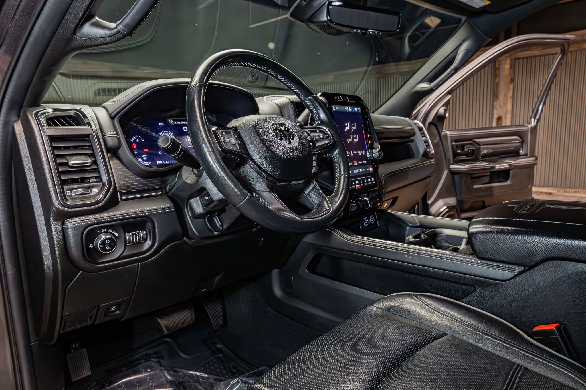 Used 2023 RAM 2500 Limited image 12