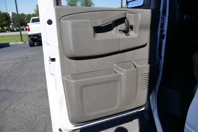 Used 2021 Chevrolet Express 3500 w/ Power Convenience Package RWD image 16