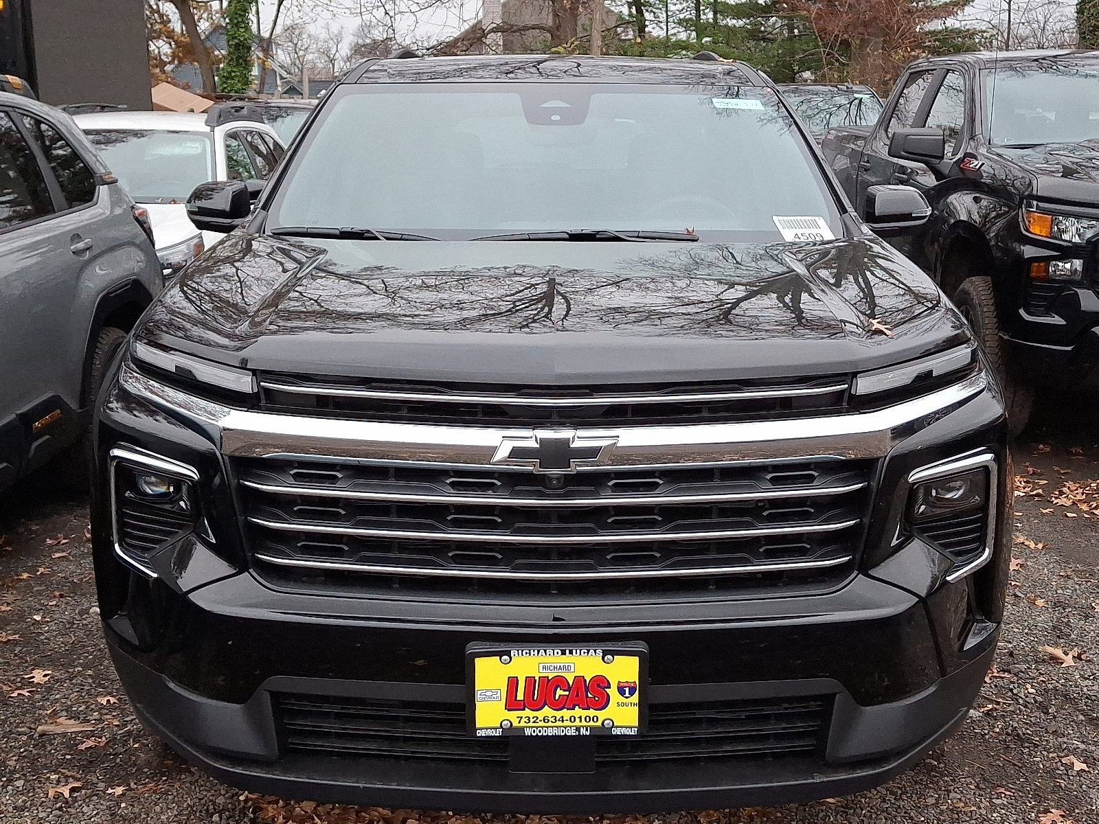 New 2026 Chevrolet Traverse LT w/ Sun and Wheel Package image 2