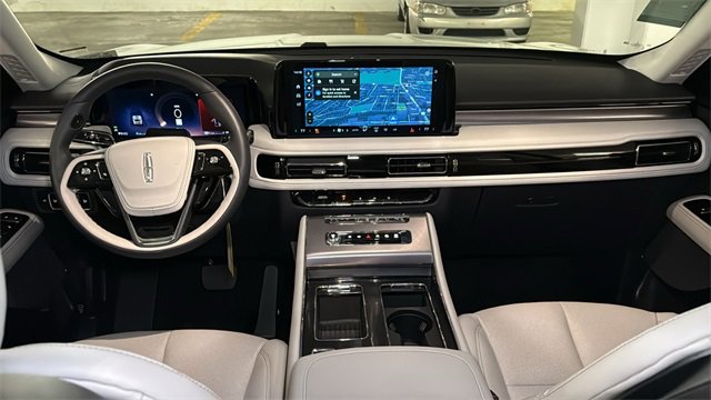 New 2026 Lincoln Aviator AWD image 19