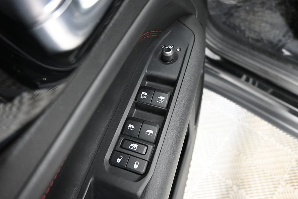Used 2024 Jeep Compass Trailhawk AWD/4WD image 19