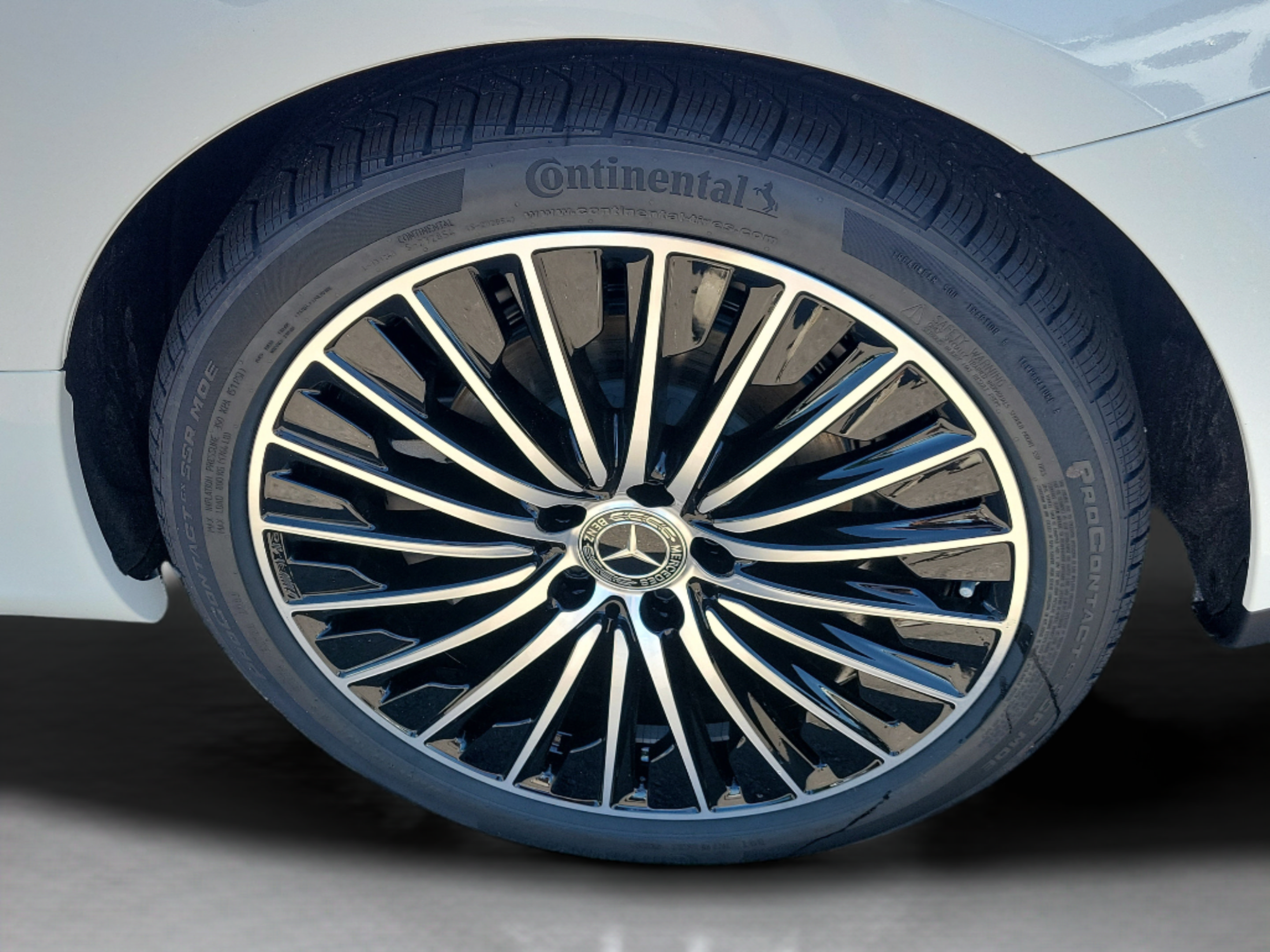 New 2026 Mercedes-Benz CLE 300 4MATIC Coupe image 24