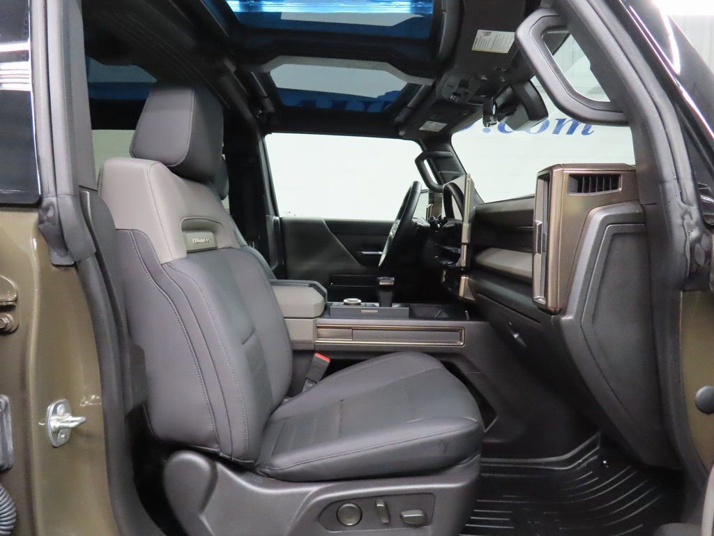 Used 2025 GMC Hummer EV 2X AWD/4WD image 33