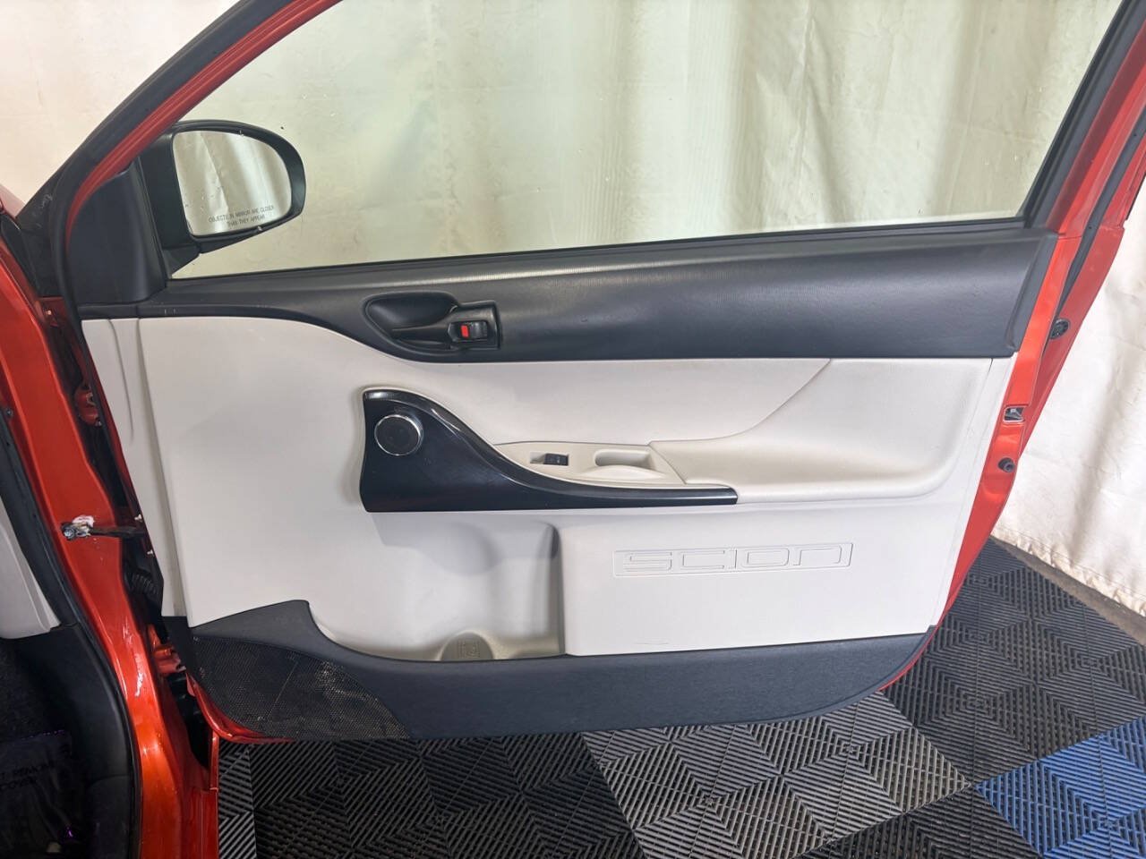 Used 2012 Scion iQ w/ Rear Speaker Pkg FWD image 10