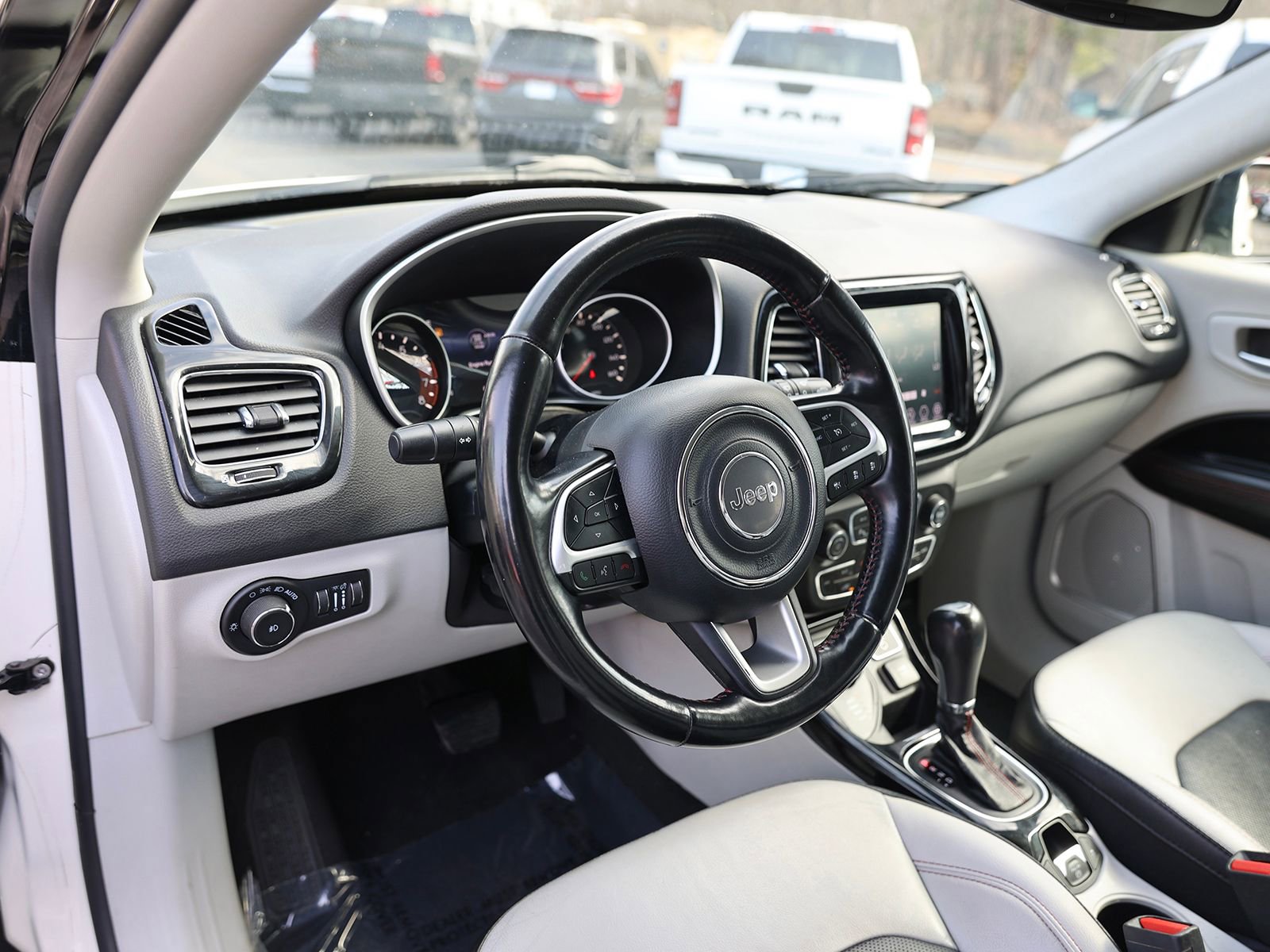 Used 2021 Jeep Compass Limited image 17