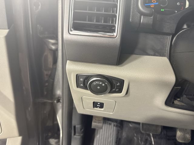 Used 2015 Ford F150 XLT w/ Equipment Group 301A Mid AWD/4WD image 14