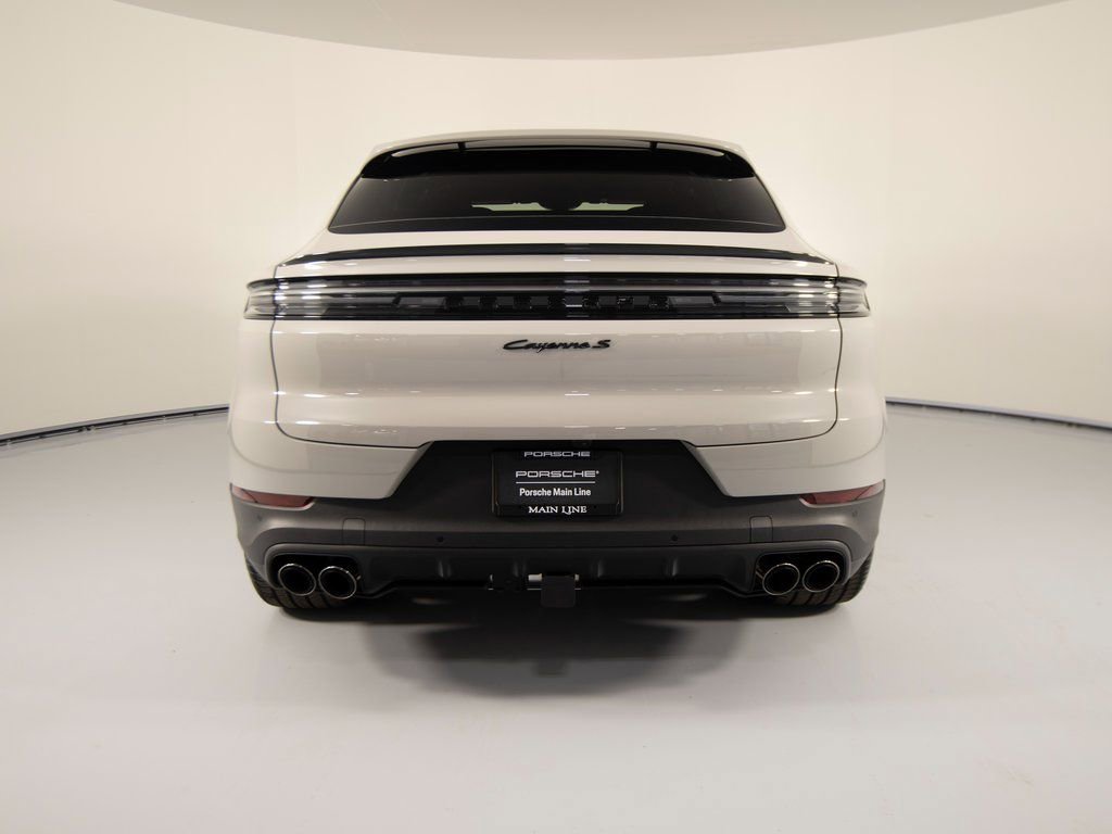 New 2026 Porsche Cayenne S image 6