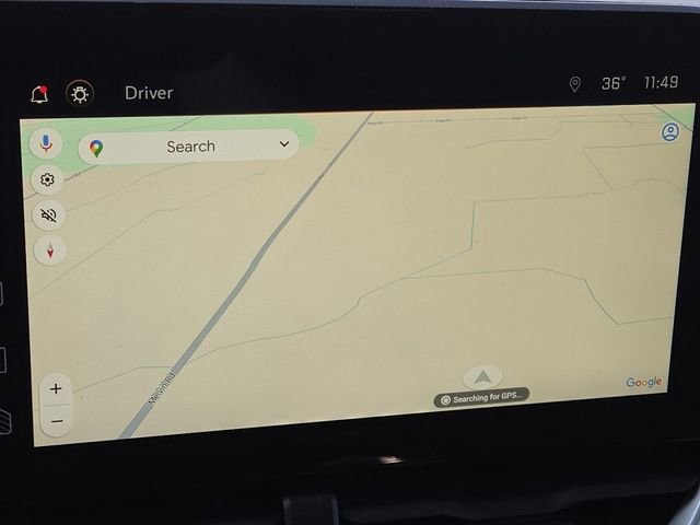 Used 2025 Chevrolet Equinox LT image 3