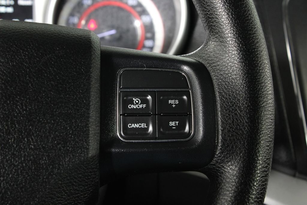 Used 2018 Dodge Journey SE w/ Blacktop Package image 23