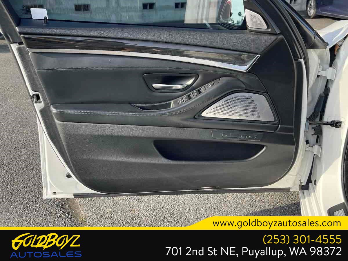 Used 2016 BMW 550i Sedan RWD image 11