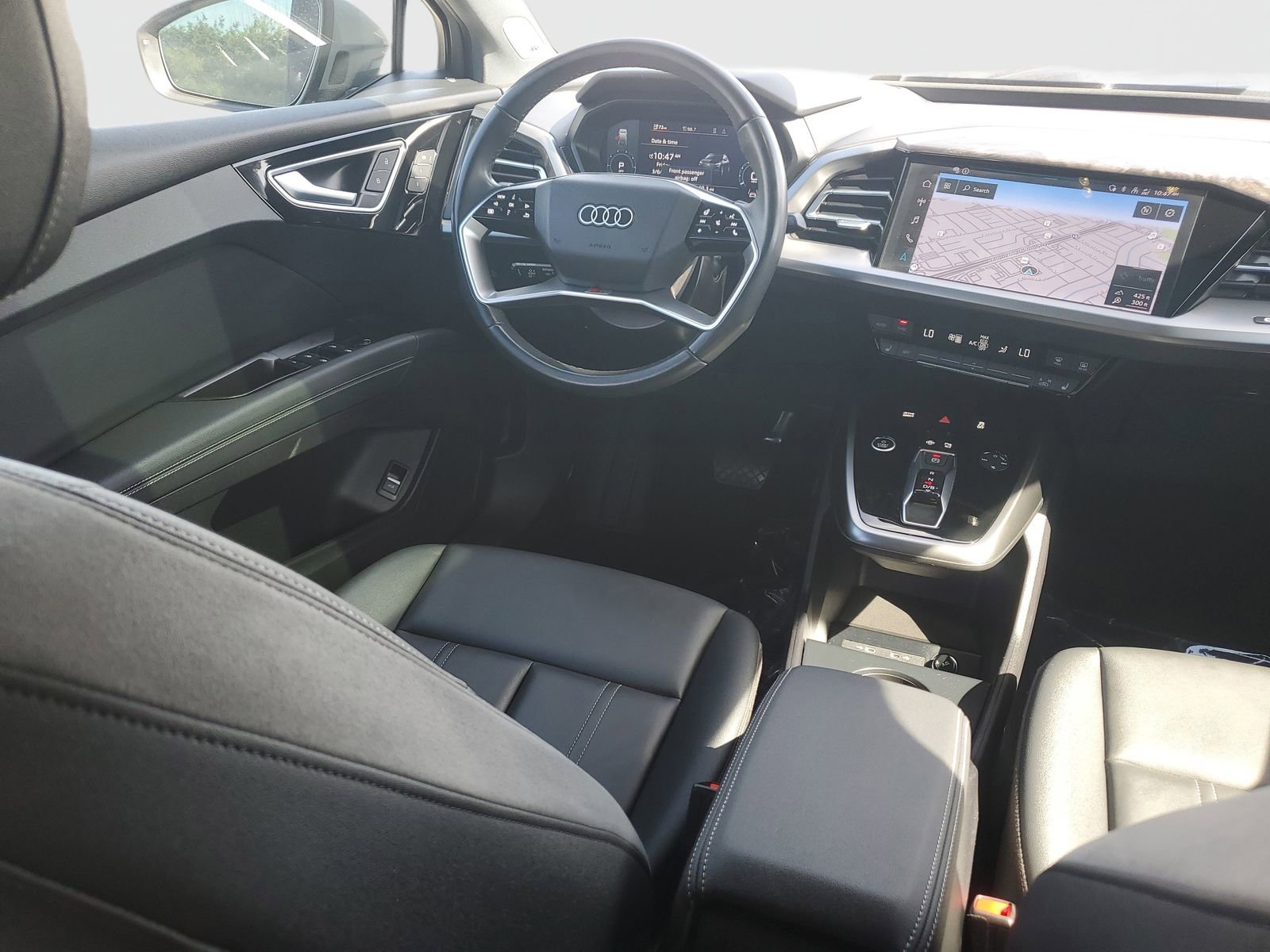 Used 2024 Audi Q4 e-tron Prestige AWD/4WD image 12