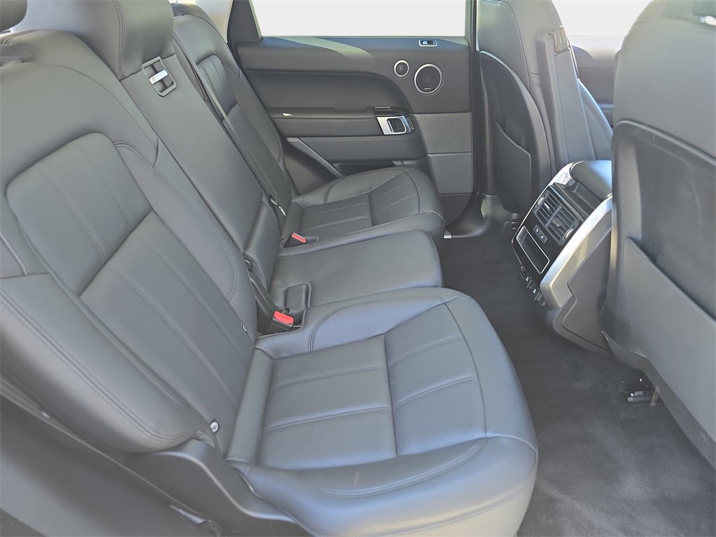 Used 2020 Land Rover Range Rover Sport HSE image 13