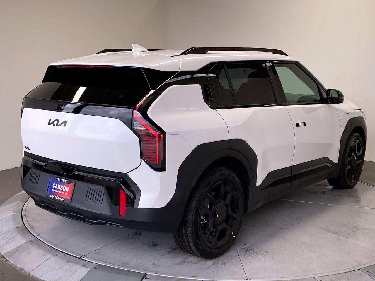 New 2027 Kia EV3 Wind FWD image 5