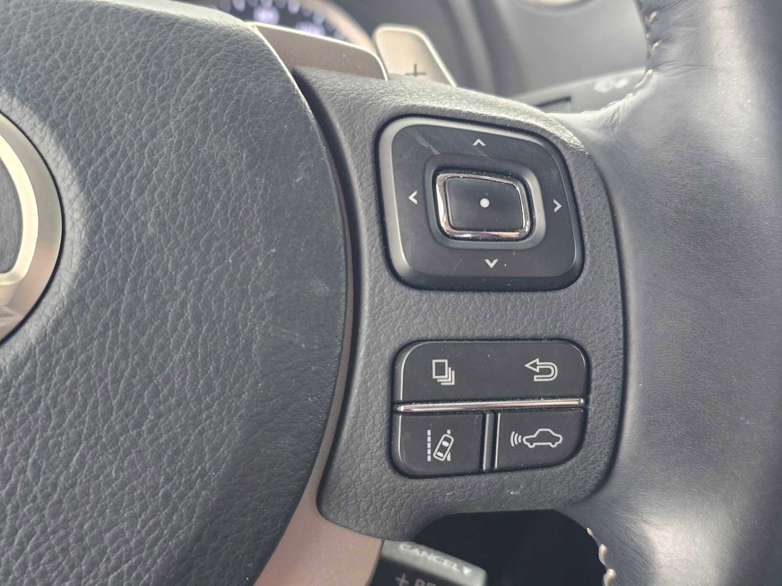 Used 2019 Lexus IS 300 image 28