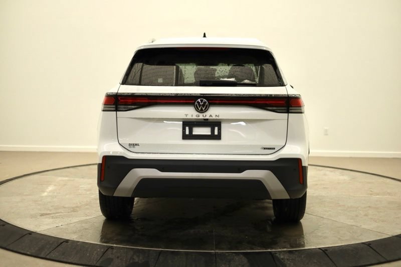 New 2026 Volkswagen Tiguan SE AWD/4WD image 4
