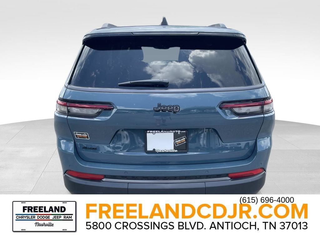 New 2026 Jeep Grand Cherokee L Limited w/ Limited Altitude Package AWD/4WD image 4