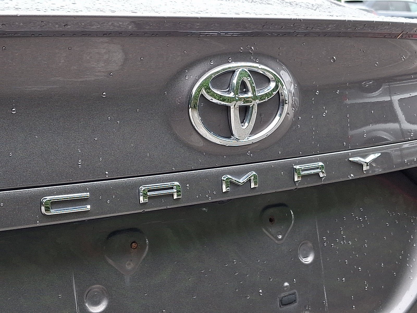 Used 2019 Toyota Camry SE FWD image 29