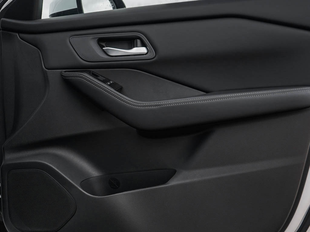 New 2026 Nissan Rogue SV AWD/4WD image 10