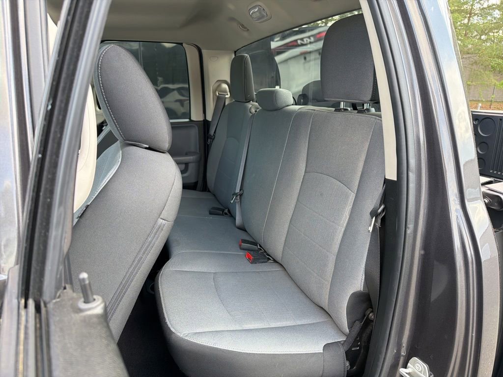 Used 2024 RAM 1500 Classic SLT AWD/4WD image 17