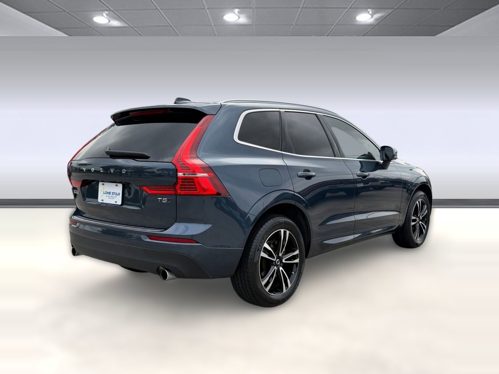 Used 2021 Volvo XC60 T5 Momentum w/ Premium Package AWD/4WD image 9