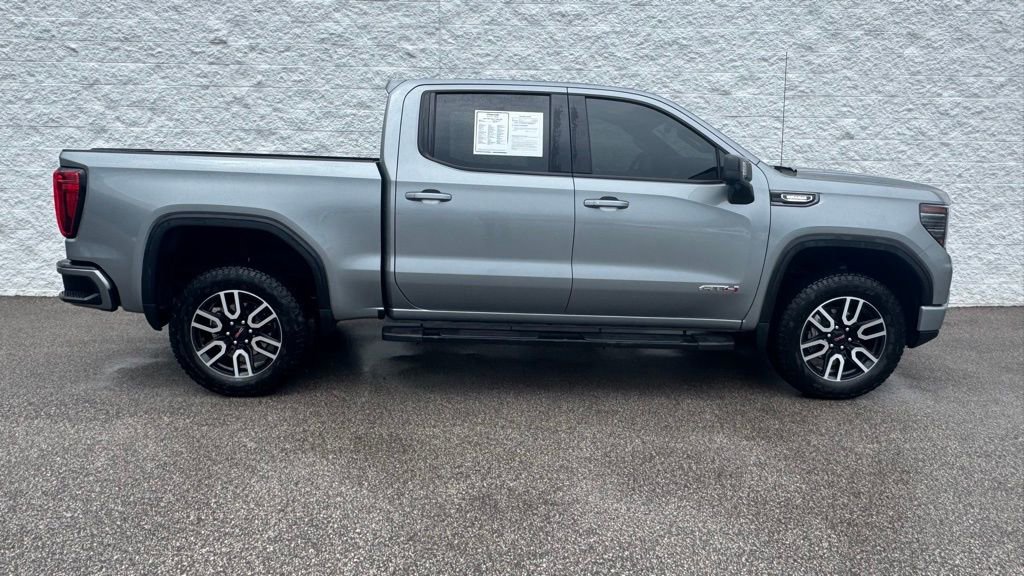 Used 2024 GMC Sierra 1500 AT4 w/ Technology Package image 2