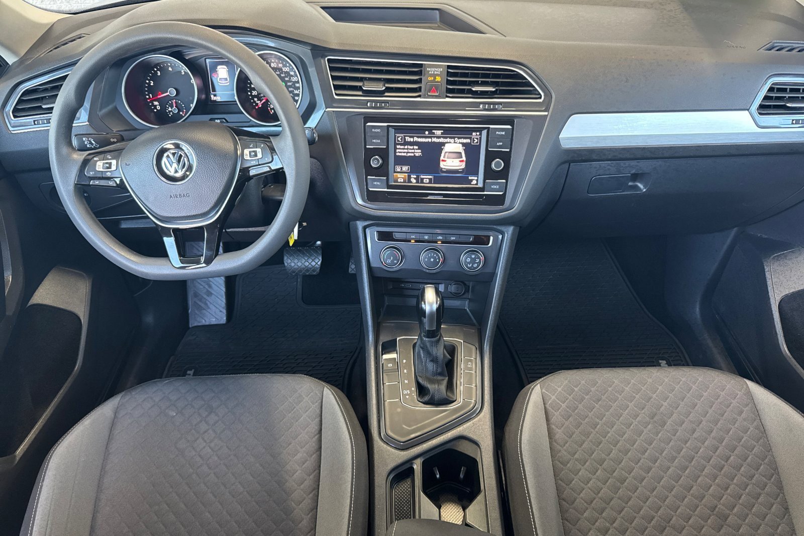 Used 2021 Volkswagen Tiguan S image 12