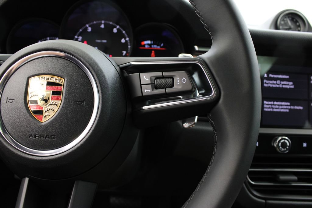 New 2026 Porsche Macan image 22