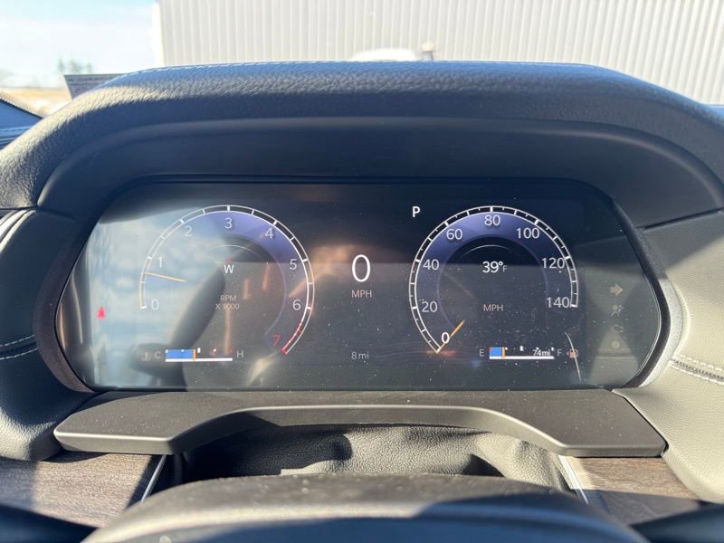 New 2025 Jeep Grand Cherokee Limited w/ Luxury Tech Group II image 15