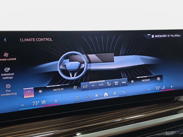 Certified 2026 BMW X5 xDrive40i w/ Climate Comfort Package image 21