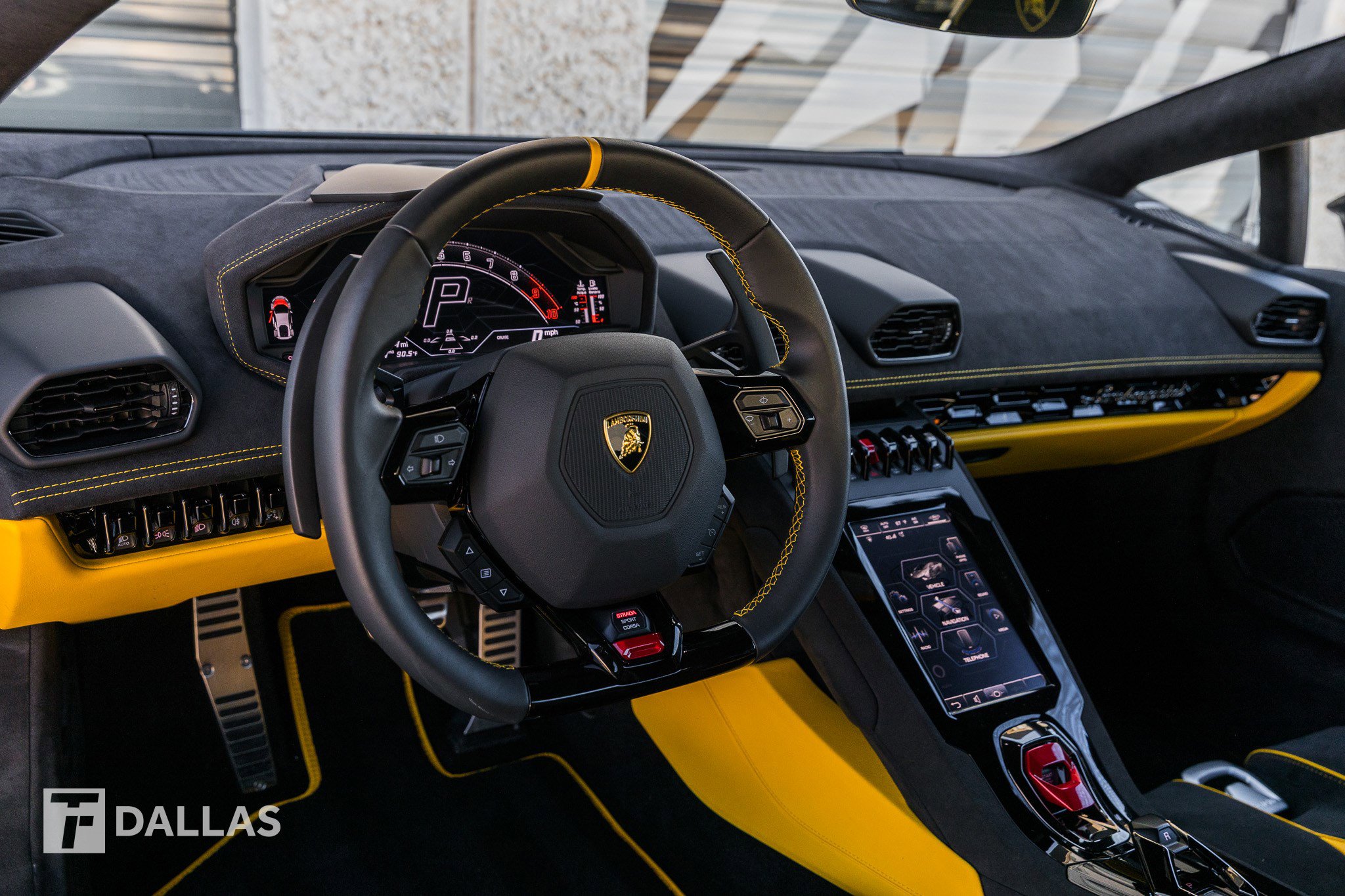 Used 2023 Lamborghini Huracan Tecnica image 24