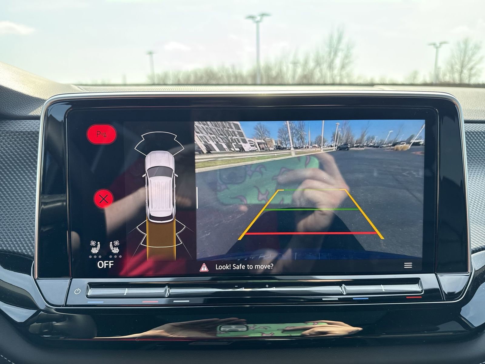 Used 2025 Volkswagen Atlas Cross Sport SEL R-Line image 20