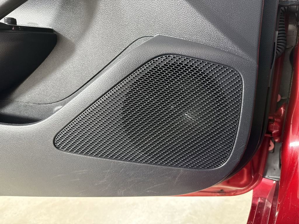 Used 2023 Toyota Corolla SE image 32