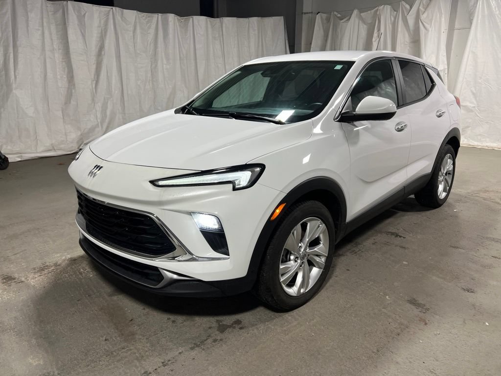 Used 2025 Buick Encore GX Preferred FWD image 3