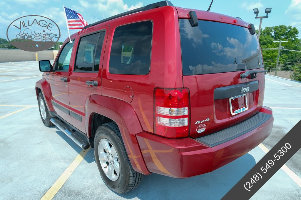 Used 2012 Jeep Liberty Sport w/ Popular Equipment Group AWD/4WD image 9