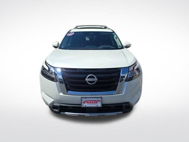 Used 2023 Nissan Pathfinder Platinum AWD/4WD image 7