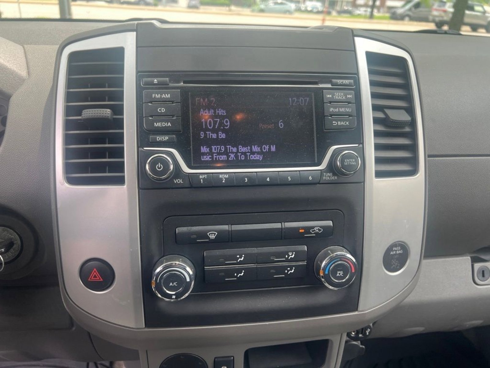 Used 2018 Nissan Frontier S RWD image 12